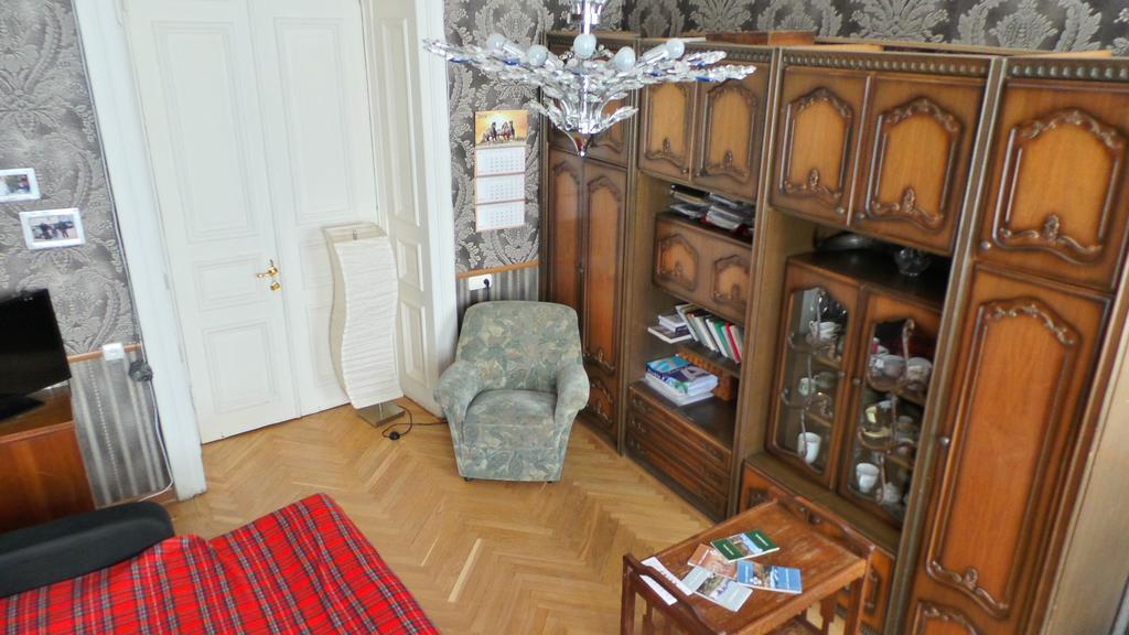 Ia'S Homestay Tbilisi Exterior photo